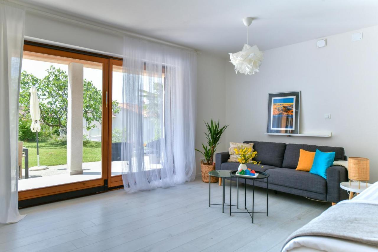 Apartment Alex Лабин Экстерьер фото